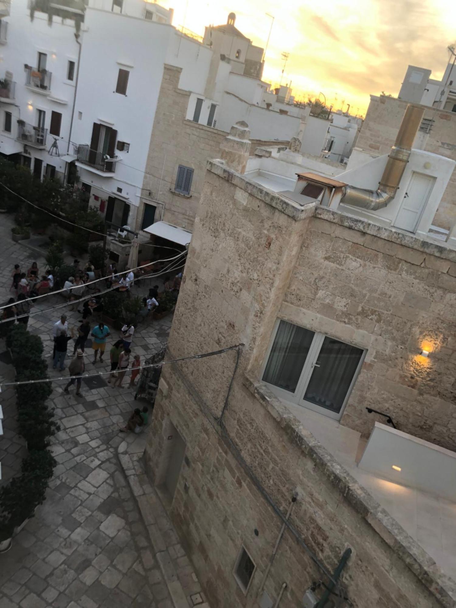 Dimora Grottacielo Lägenhet Polignano a Mare Exteriör bild