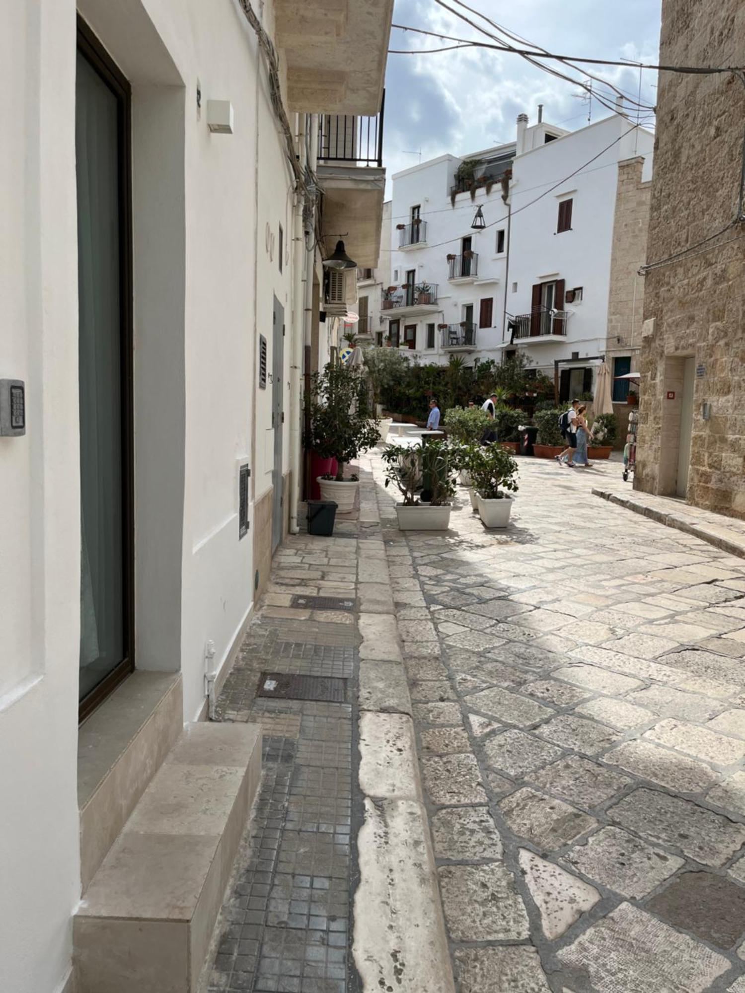 Dimora Grottacielo Lägenhet Polignano a Mare Rum bild