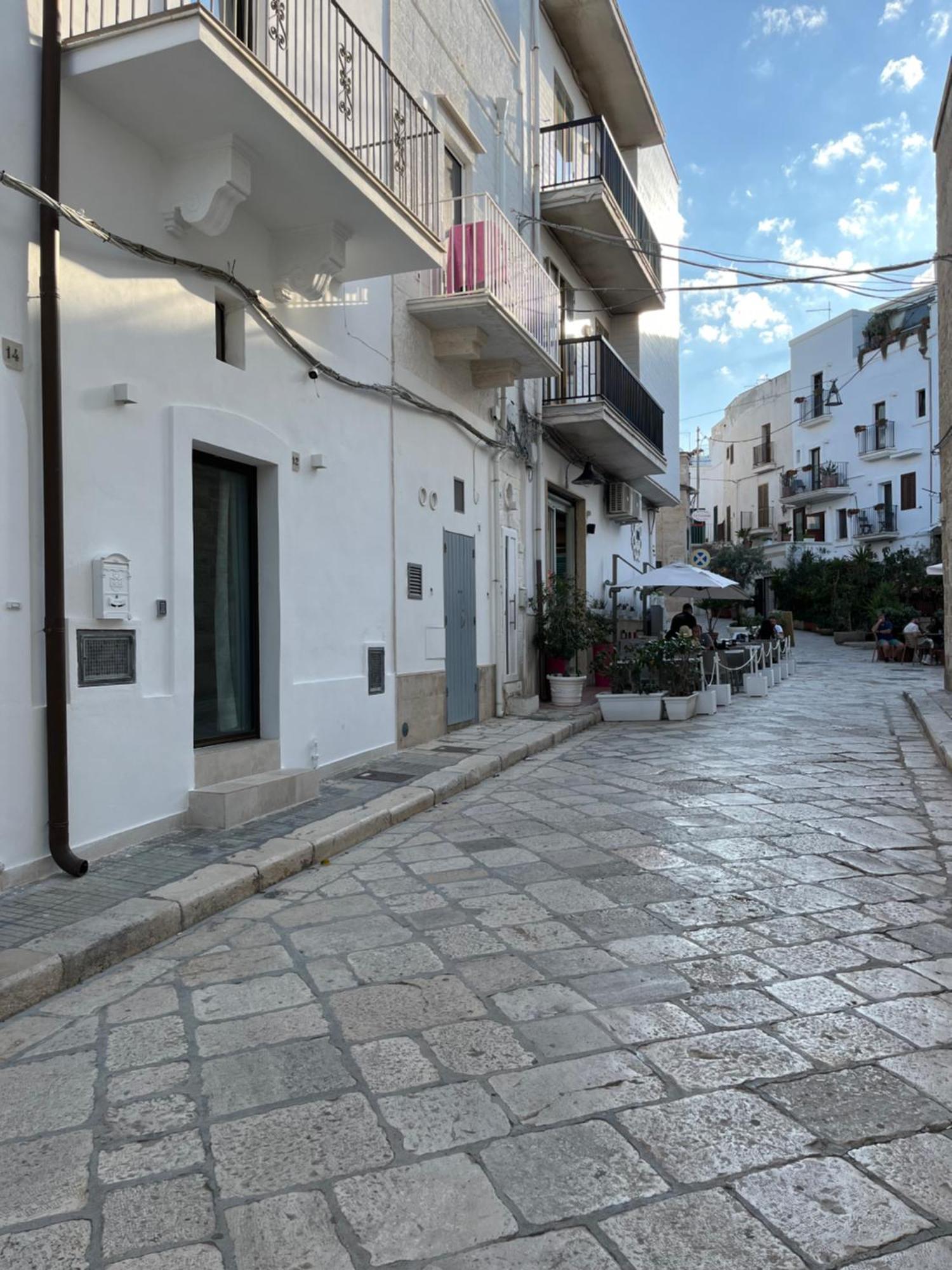 Dimora Grottacielo Lägenhet Polignano a Mare Exteriör bild